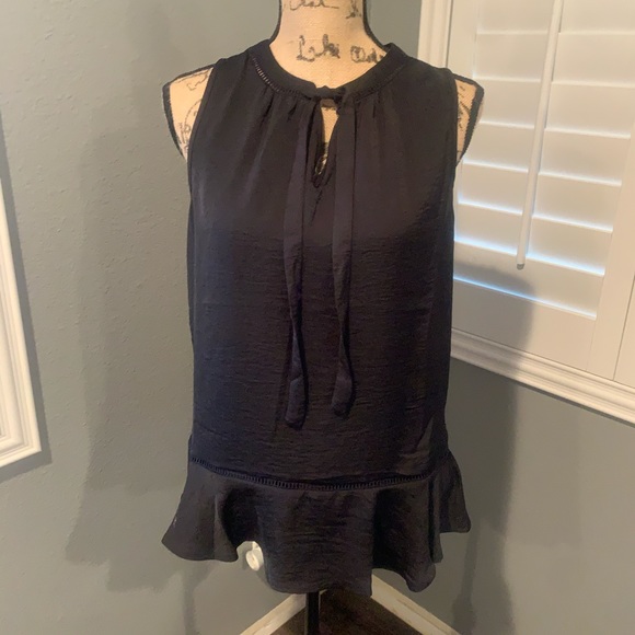 JOEs JEANs collection black sleeveless blouse - Picture 3 of 6